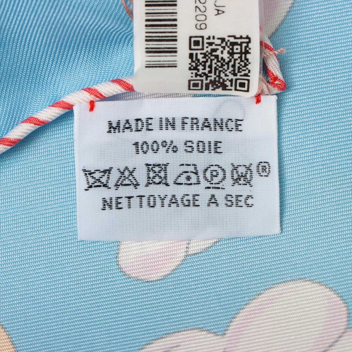 【未使用級✨レア色✨】エルメス スカーフ カレ90 SUR MON NUAGE エルメス カレ90 Sur Mon Nuage 私の雲 スカーフ シルク ブルー