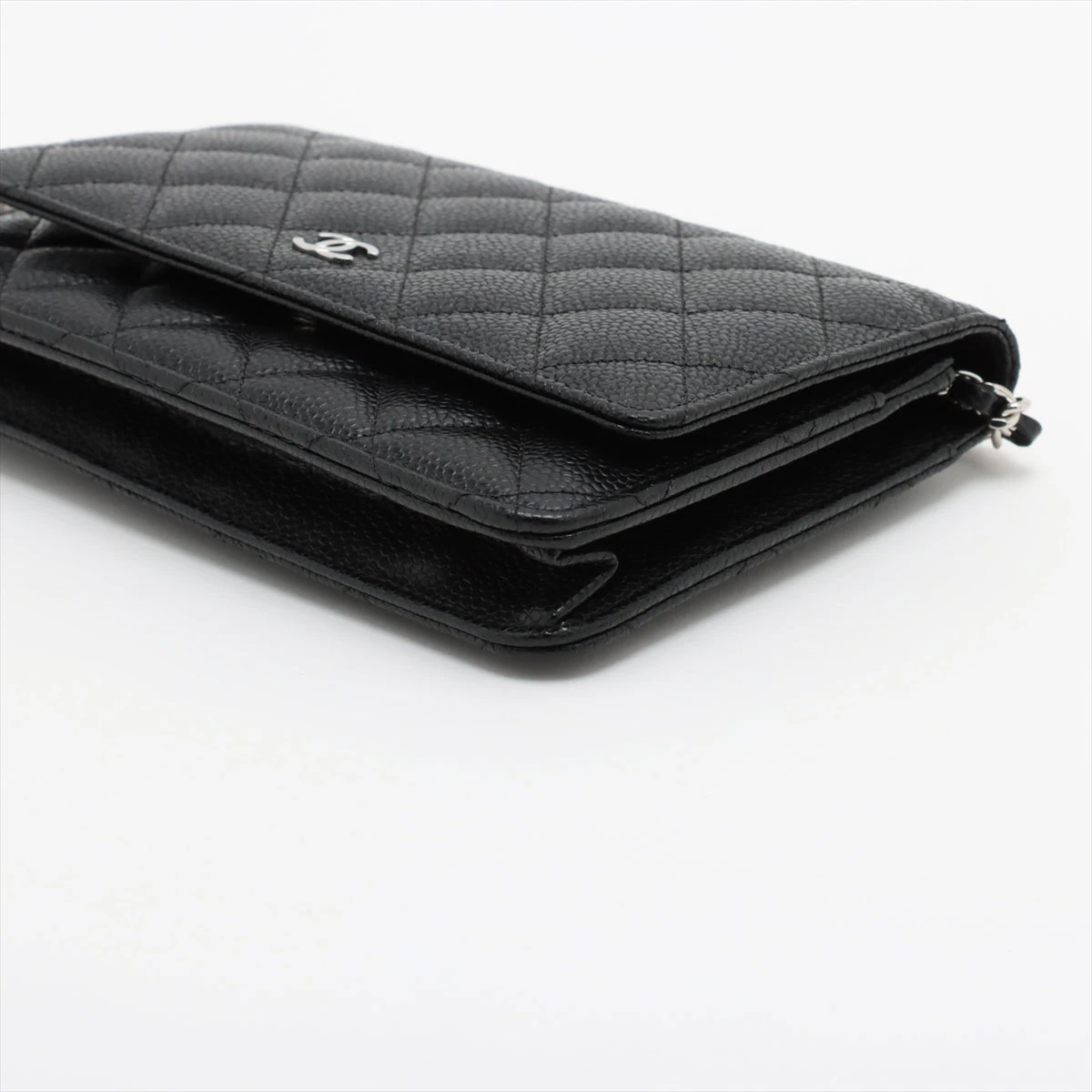 シャネル マトラッセ キャビアスキン チェーンウォレット ブラック