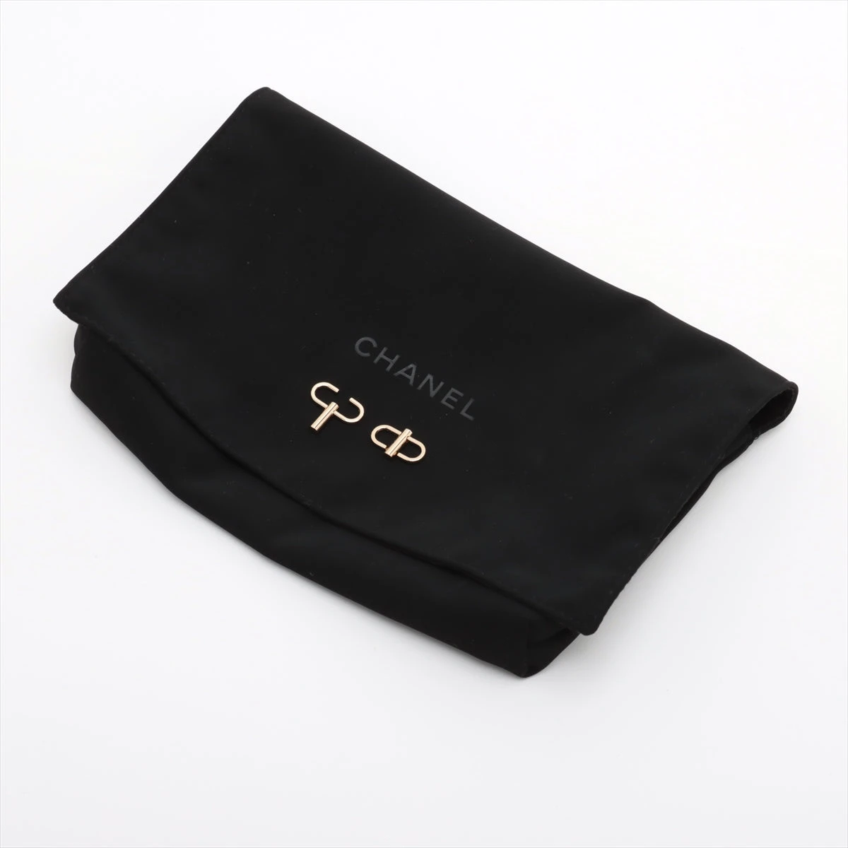 シャネル 24A 長さ調節可能 チェーンウォレット ブラック 24K【CHANEL】欲しい!ココボールで長さ調節 チェーンウォレット
