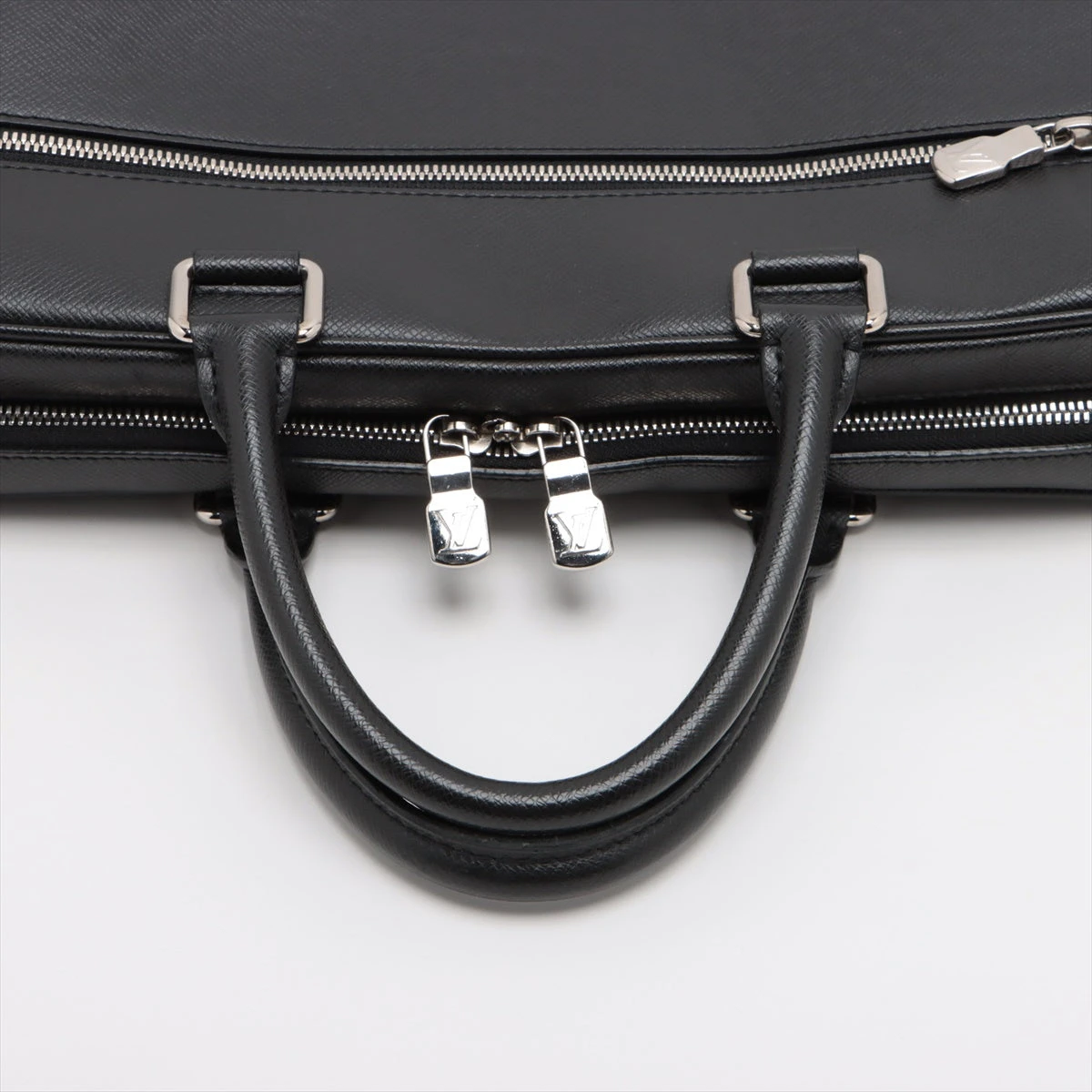 【美品】ヴィトン　タイガ ヴィトン タイガ PDB MM NM M33441 A2503836｜中古ブランド品