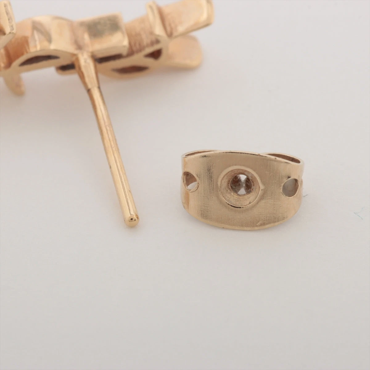 サンローラン カサンドラ ピアス(片耳用) GP×ラインストーン ゴールド 