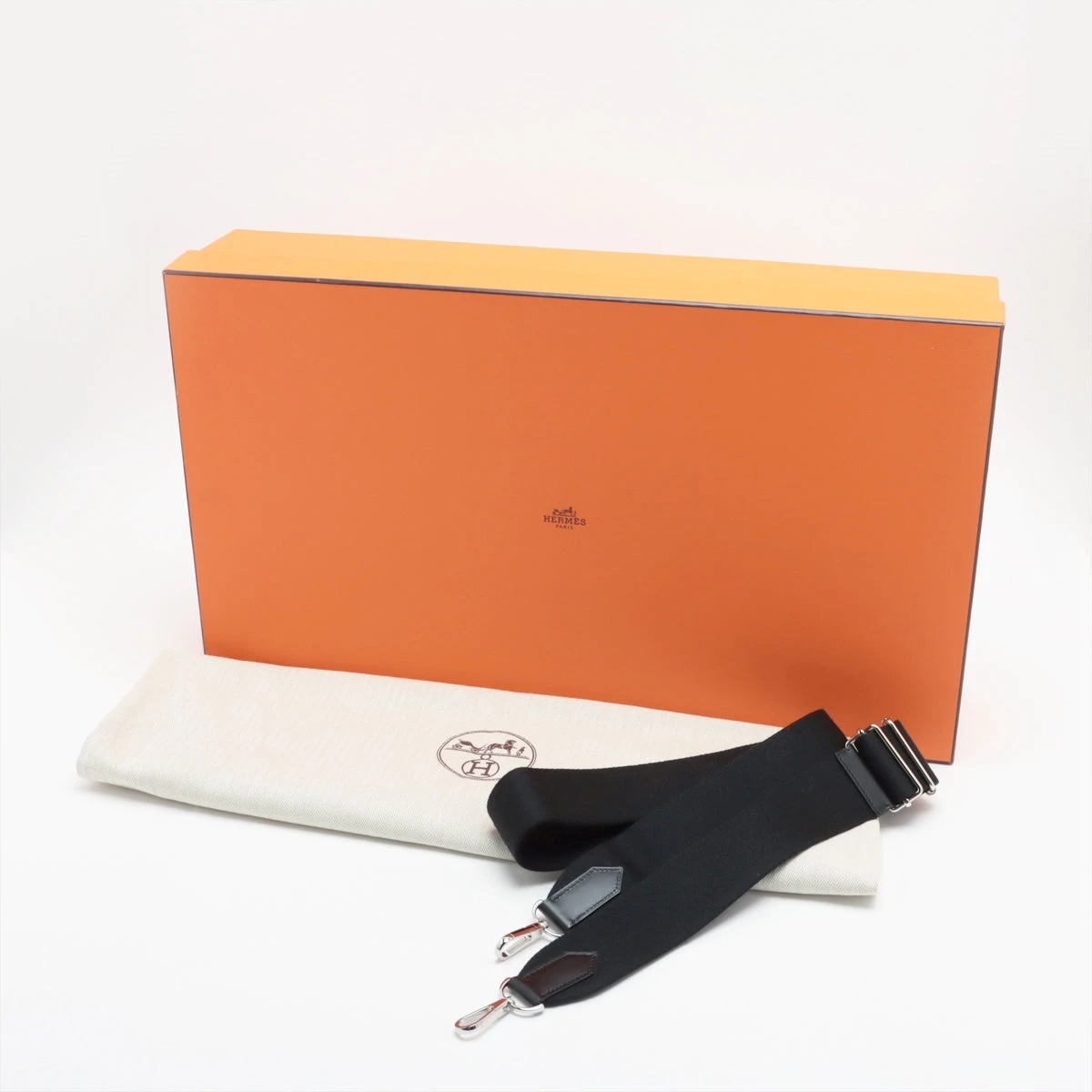 エルメス エブリン セリエ GM ヴァッシュハンター ブラック シルバー