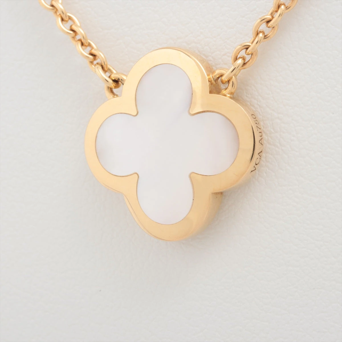 ヴァンクリーフ&アーペル ピュアアルハンブラ シェル ネックレス 750