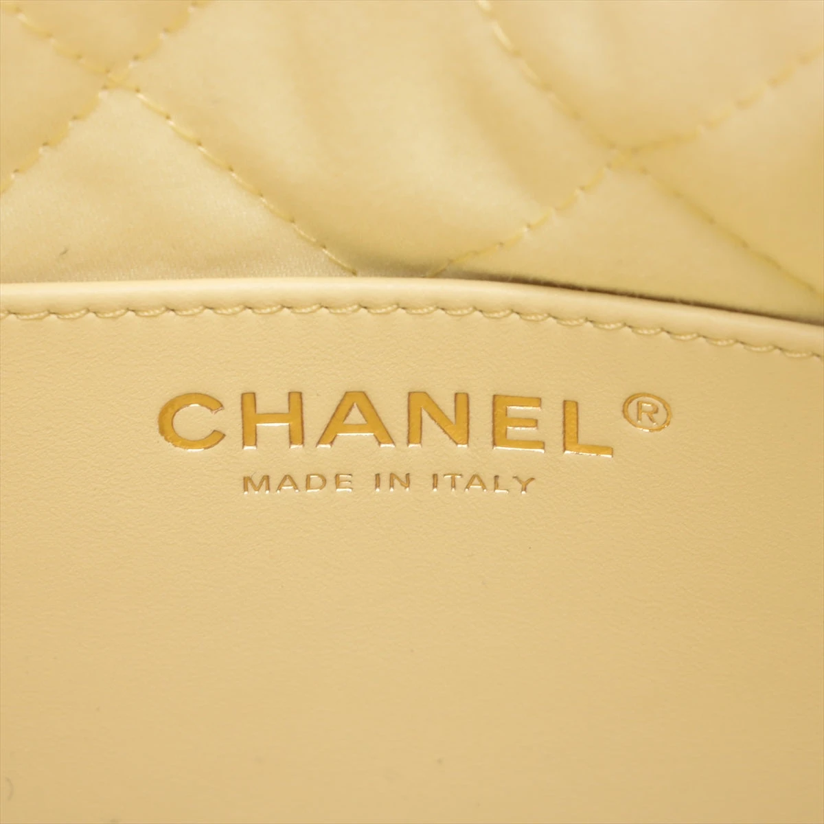 シャネル シャネル22ミニ レザー チェーンショルダーバッグ