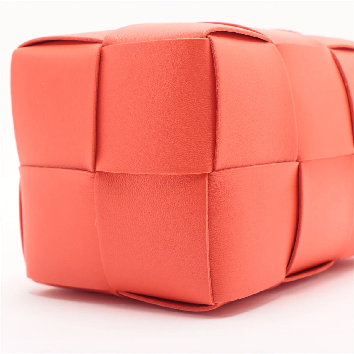 Bottega Veneta レッド クロスボディバッグ Bottega Veneta クロス