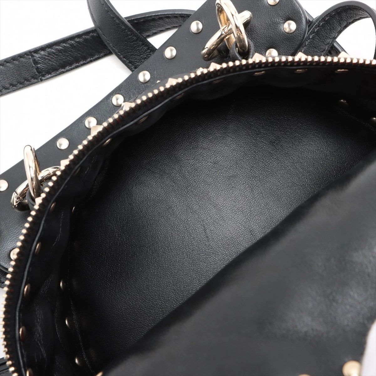 ヴァレンティノ VLTN ロックスタッズ レザー バックパック