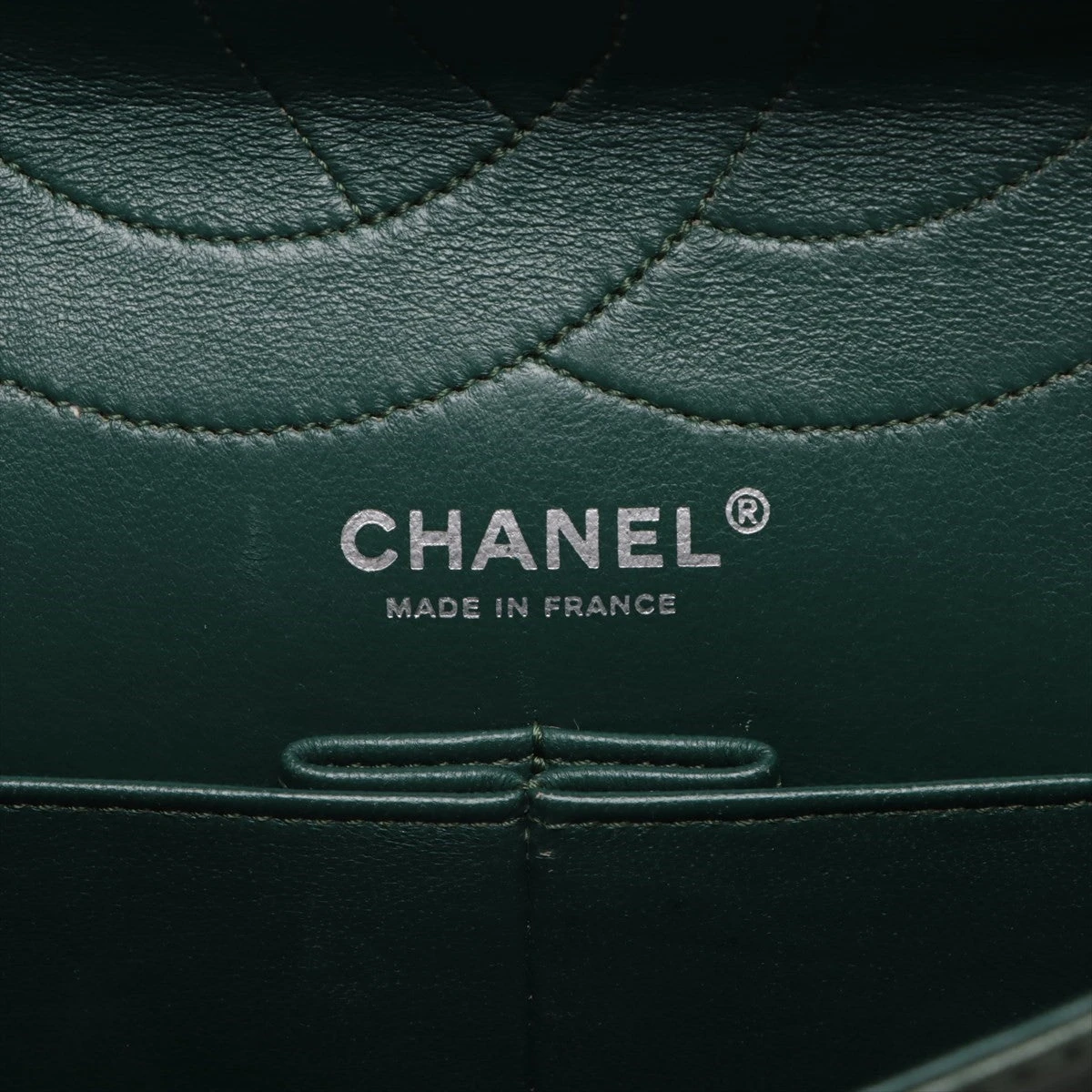 シャネル マトラッセ 2.55 マキシ パテントレザー ダブルフラップ