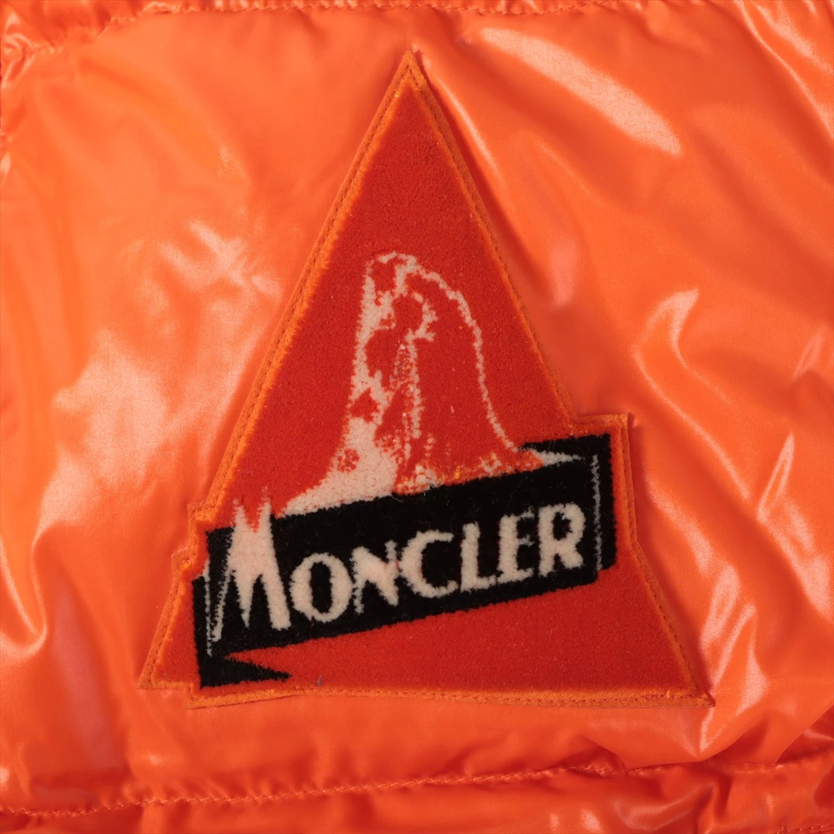 【MONCLER】 サイドロゴ入 ナイロン バミューダ　★美品★ オレンジ Moncler Puffer Jacket, Size 3-6