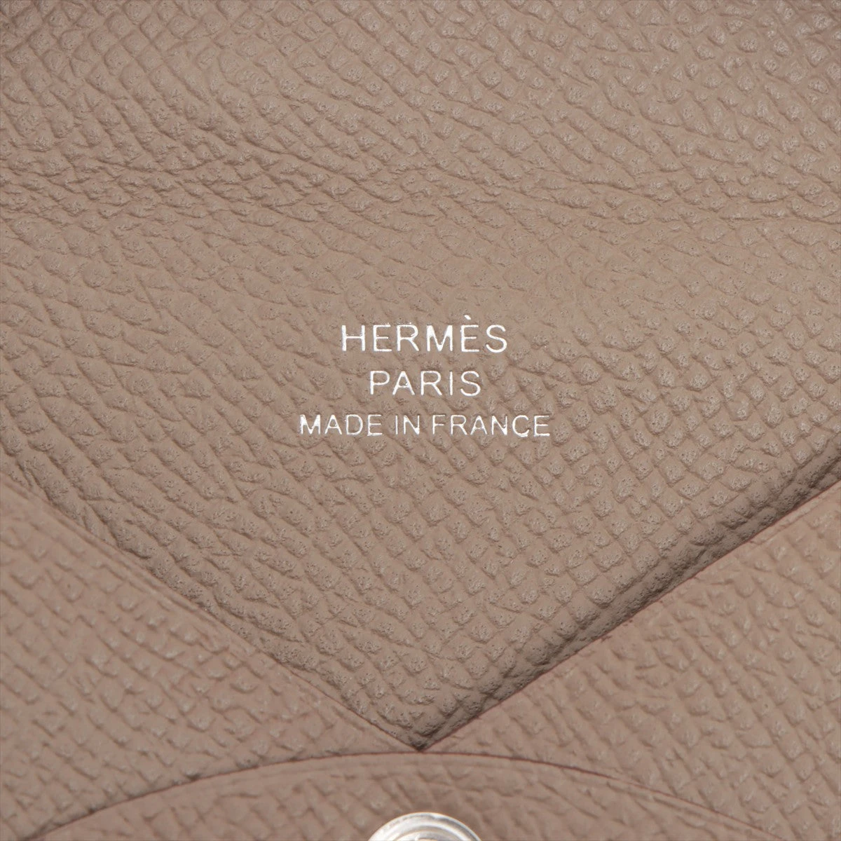 エルメス カルヴィ ヴォーエプソン カードケース エトゥープ エルメス カルヴィ ヴォーエプソン カードケース エトゥープ