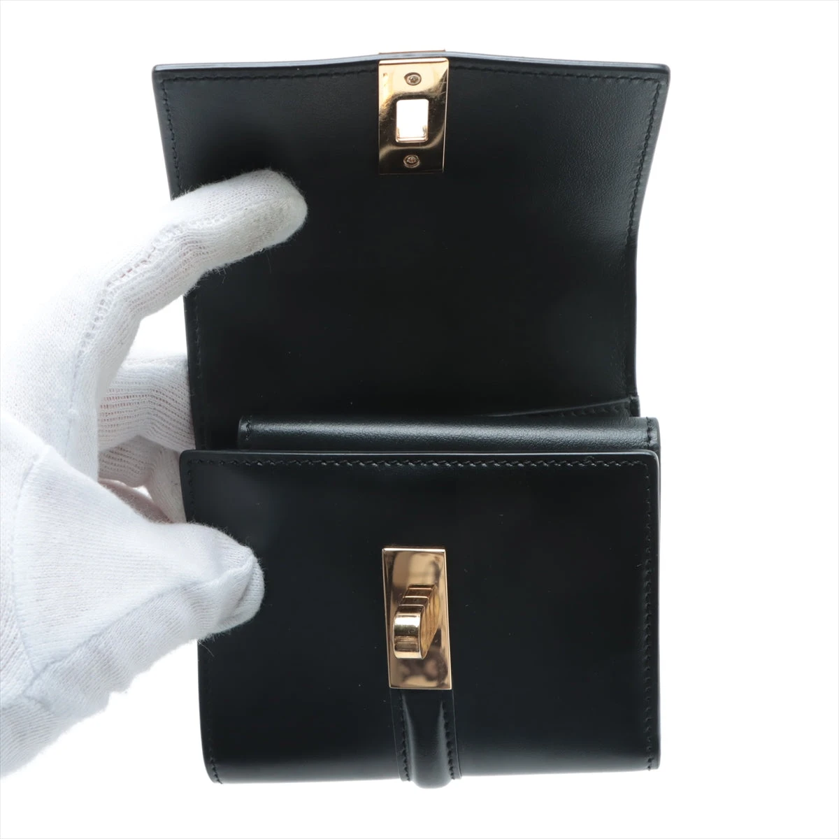 セリーヌ 16セーズ スモール レザー コンパクトウォレット ブラック セリーヌ 16セーズ スモール レザー コンパクトウォレット ブラック