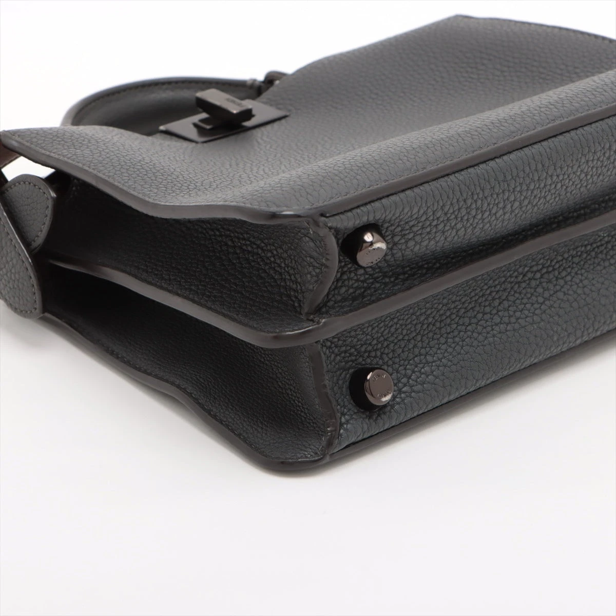 フェンディ ピーカブー アイシーユー スモール レザー ハンドバッグ