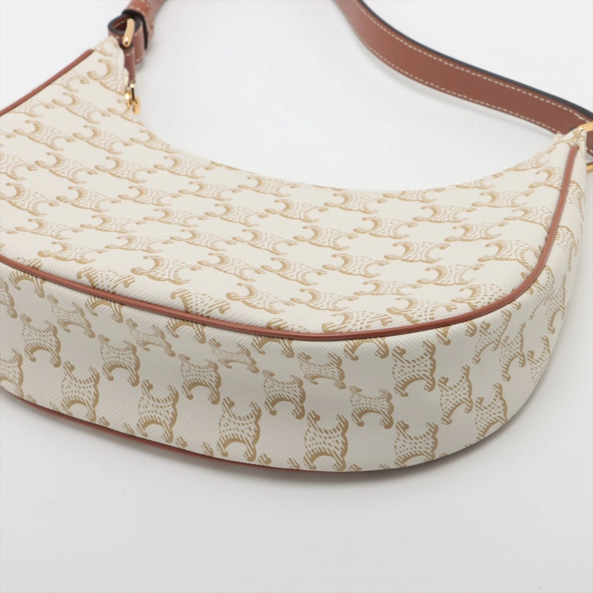 セリーヌ CELINE PVC トリオンフ アヴァ ワンショル ショルダーバッグ セリーヌ PVC トリオンフ アヴァ ワンショル ショルダーバッグ