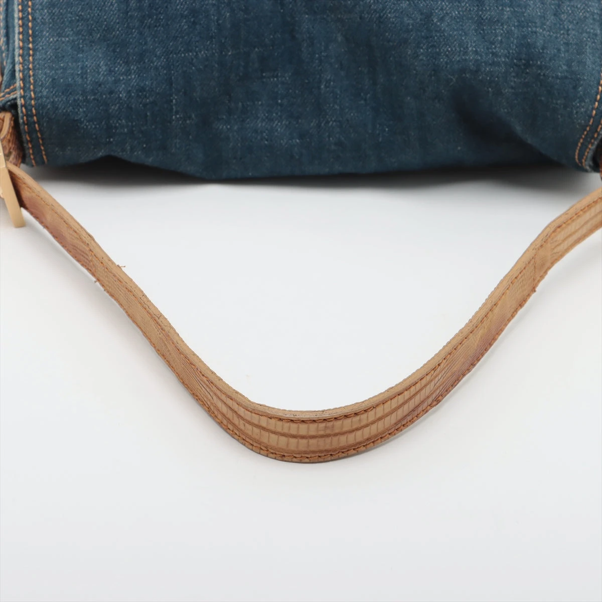 【美品】フェンディ マンマバケット ショルダーバッグ デニム マーブル 肩掛け FENDI フェンディ ショルダーバッグ マンマバケット デニム