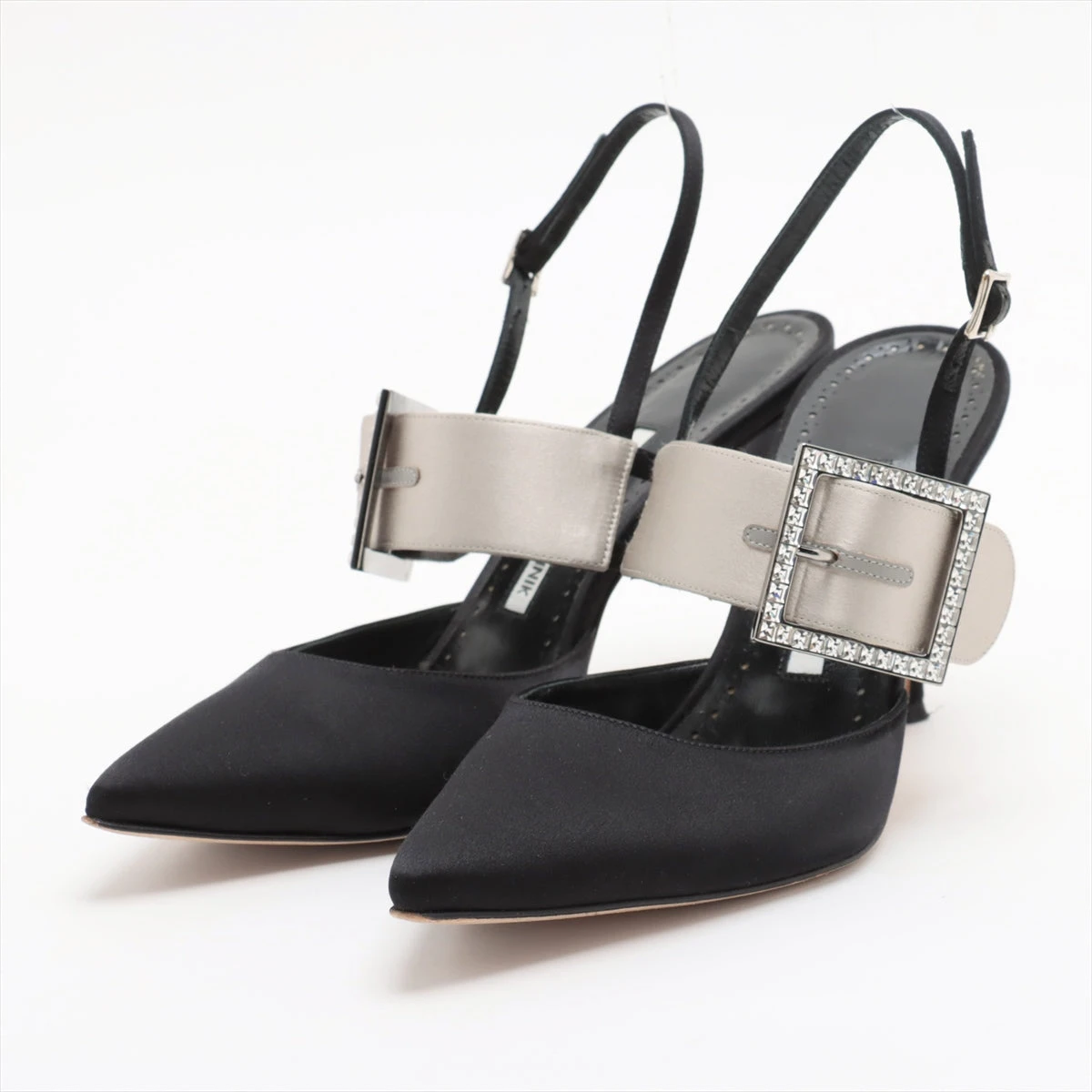 マノロブラニク パンプス バックストラップ 39 マノロブラニク サテン