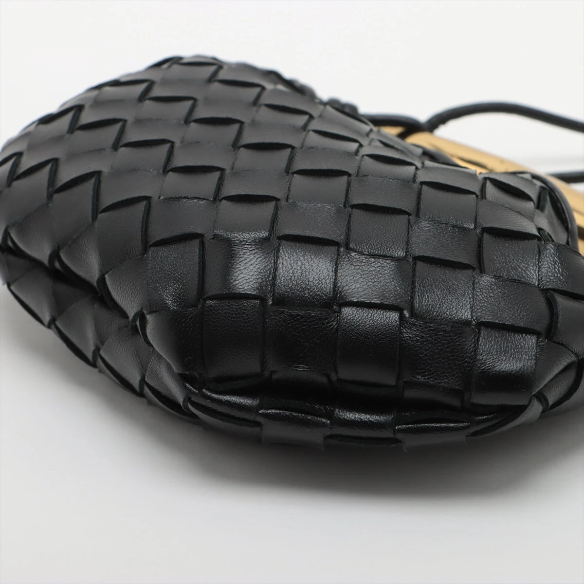 美品✨【ボッテガヴェネタ】バングル　イントレチャート　ブラック　Mサイズ　レザー BOTTEGA VENETA ボッテガヴェネタ ブレスレット Mサイズ レザー