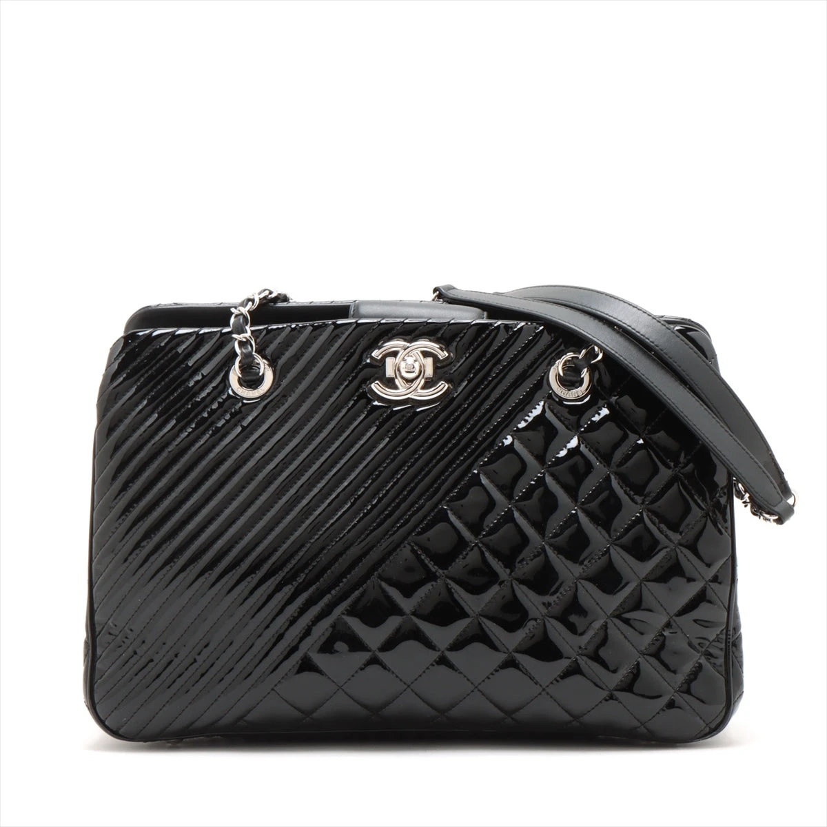 シャネル マトラッセ×Vステッチ パテントレザー チェーンショルダー  