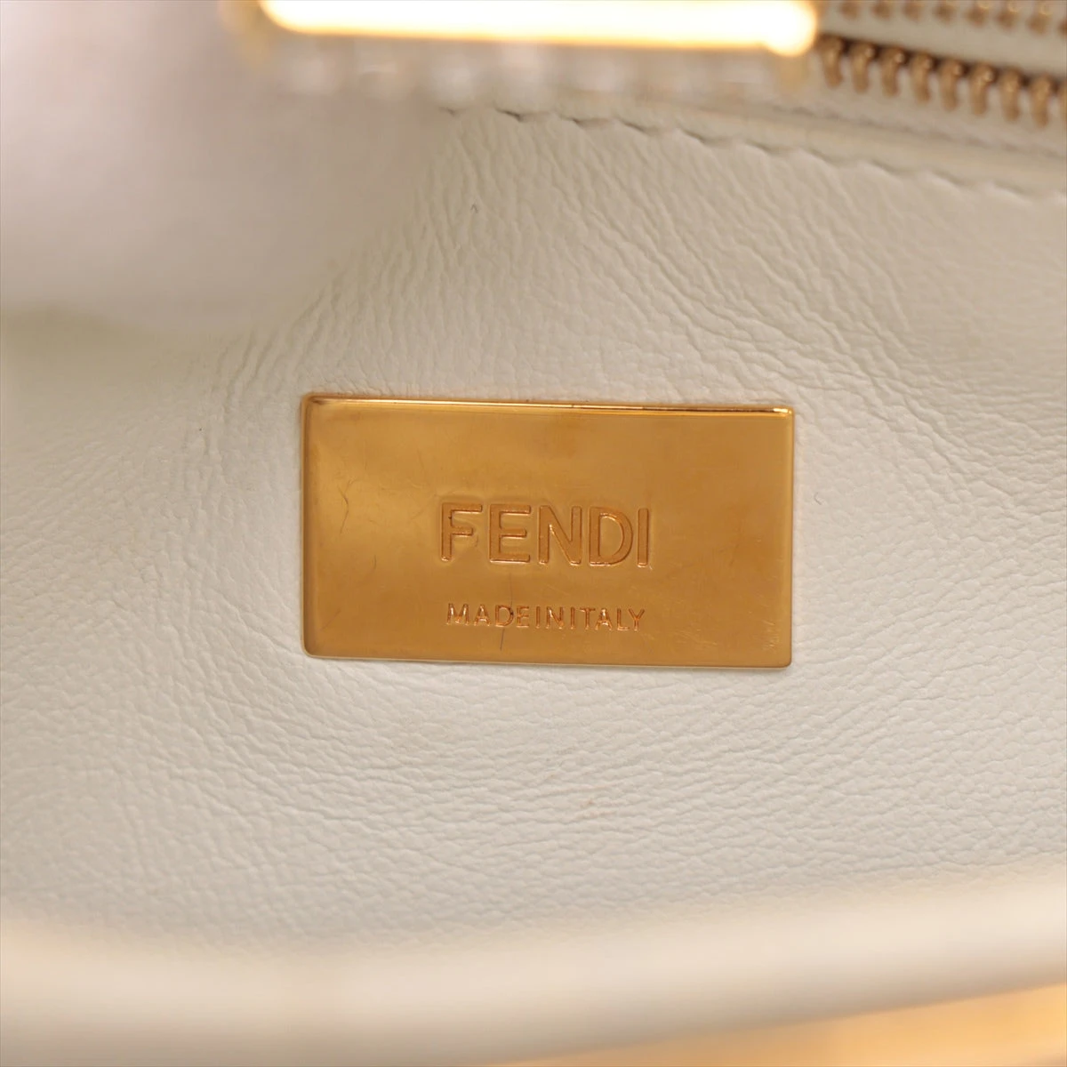 FENDI ピーカブークロコミニ2WAYショルダーバッグアイボリー