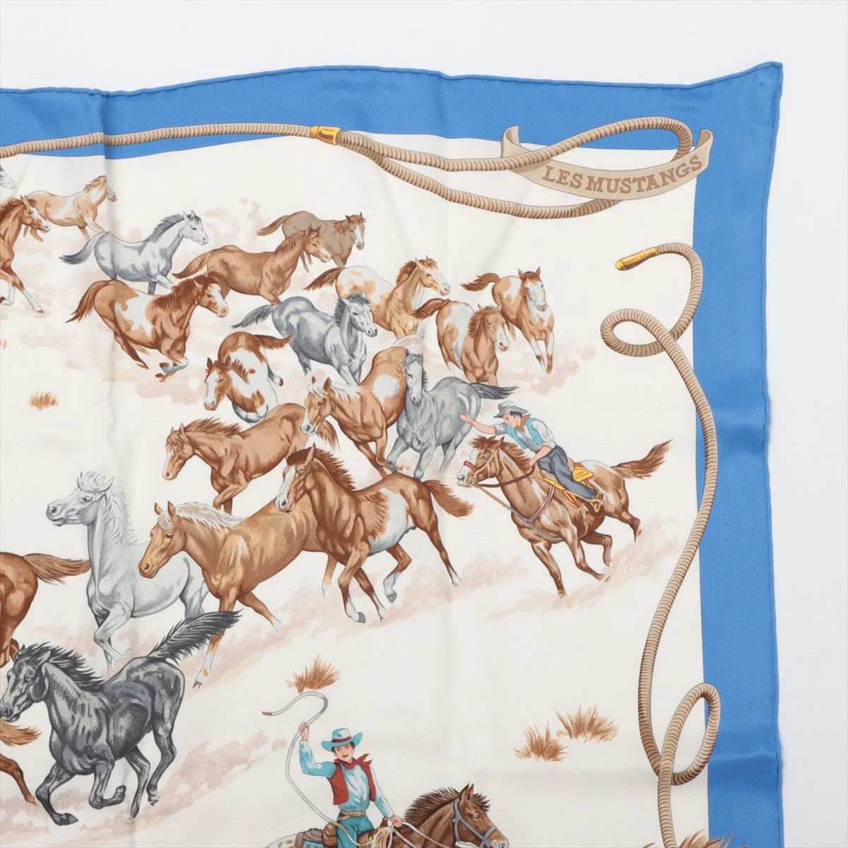 HERMES エルメス LES MUSTANGS 野生馬 スカーフ イエロー - メルカリ