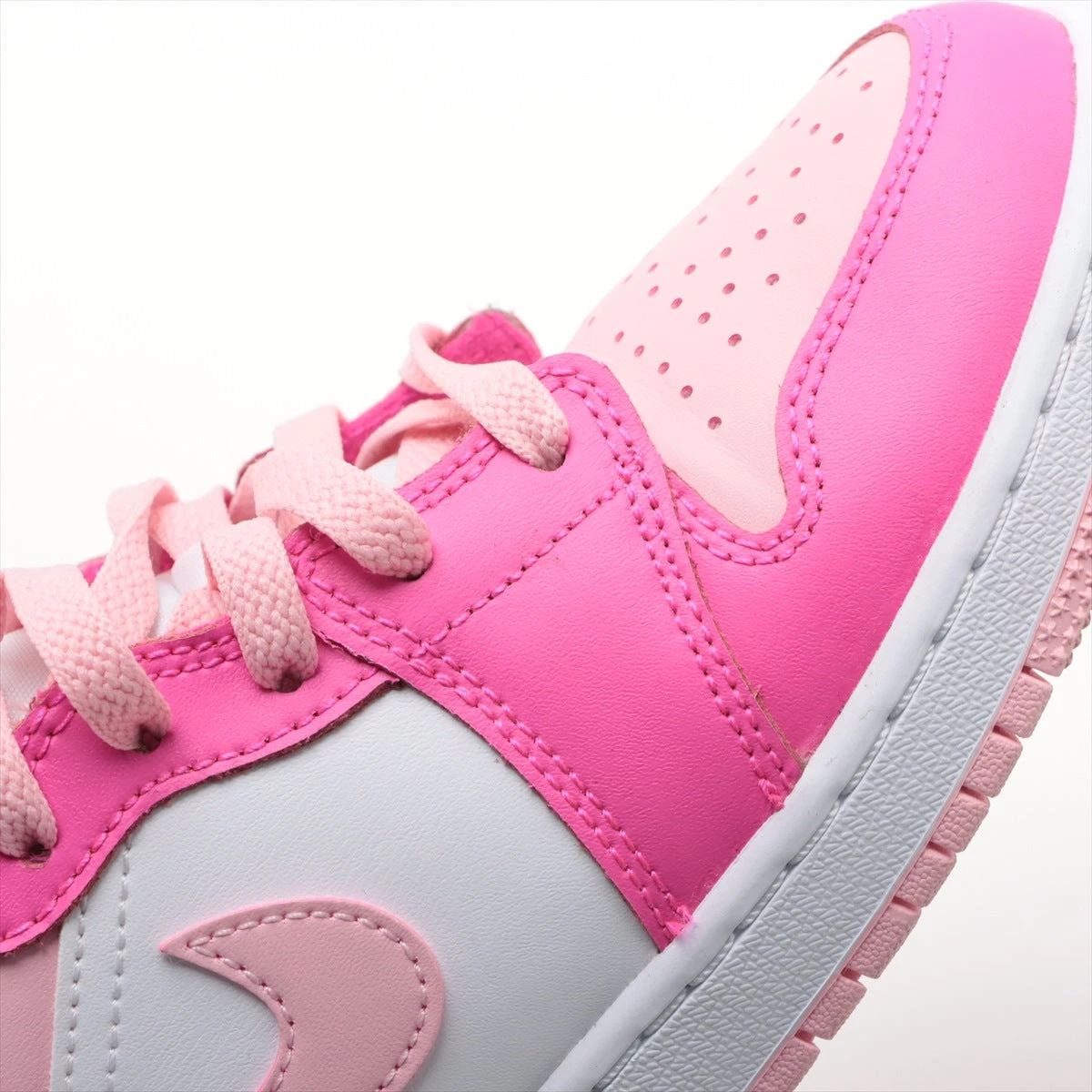 ナイキ AIR JORDAN 1 MID キャンバス×レザー ハイカット