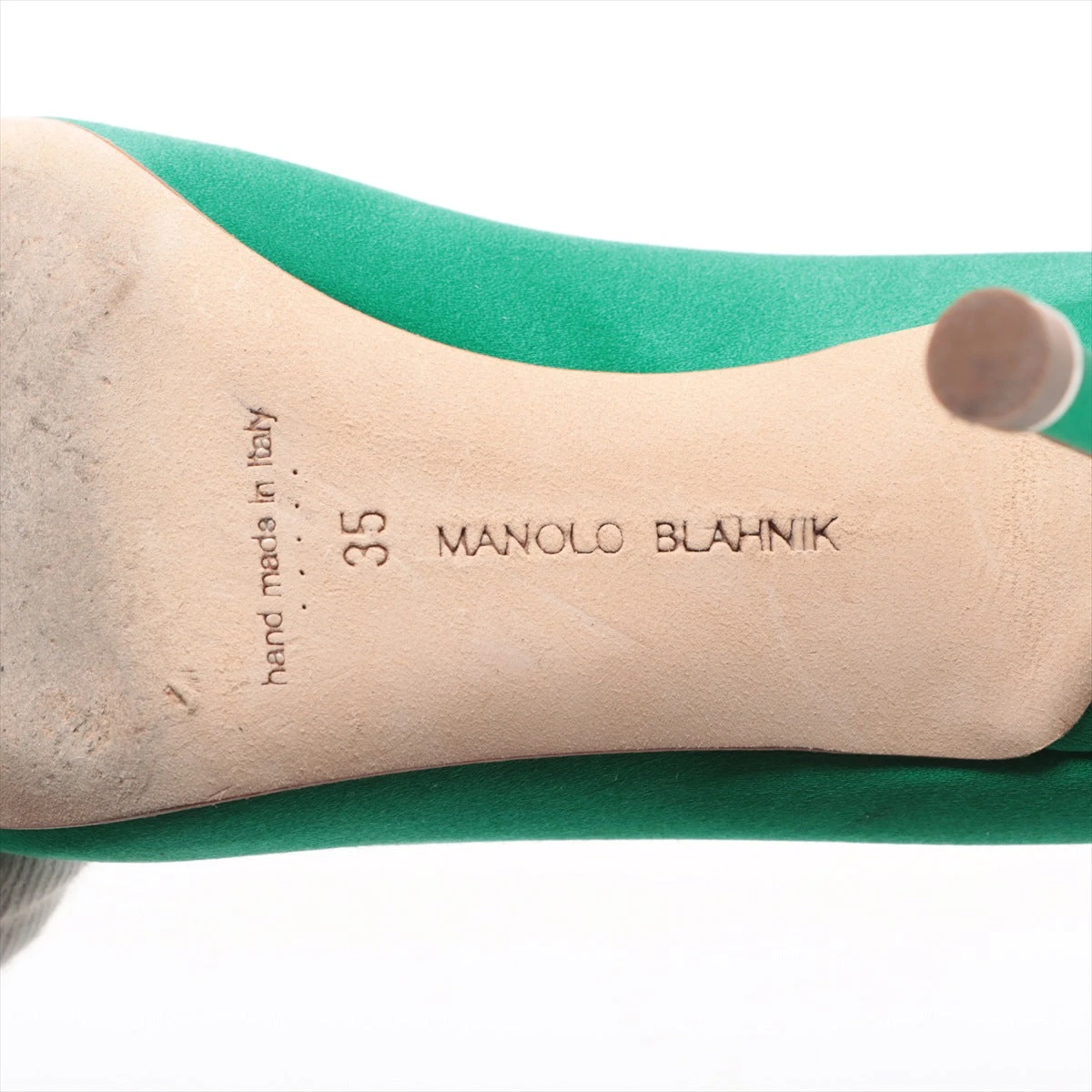 マノロブラニク ハンギシ サテン パンプス 35 レディース