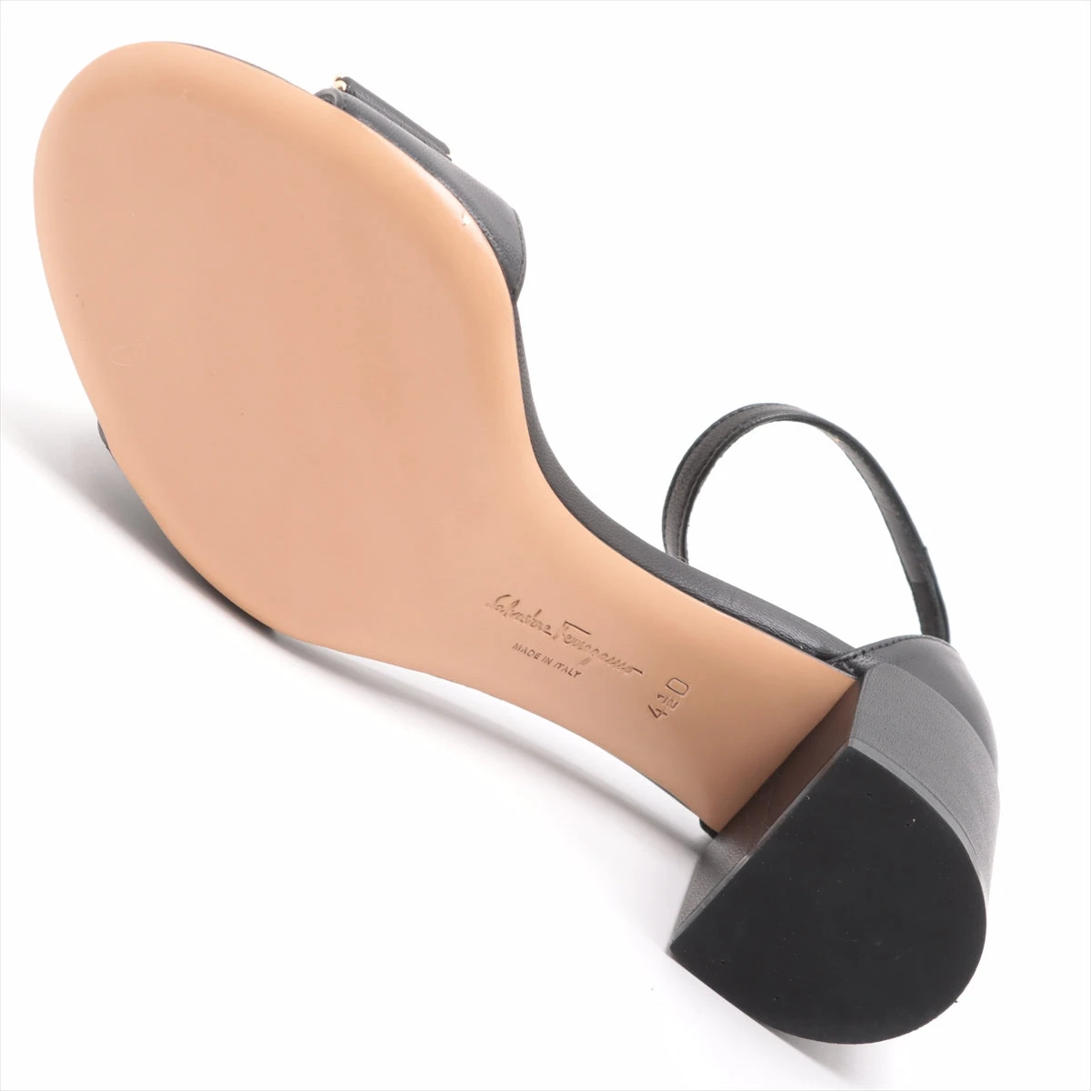フェラガモ VARAリボン サンダル アイボリー系 25cm k1538 Salvatore Ferragamo - フェラガモ VARAリボン サンダル