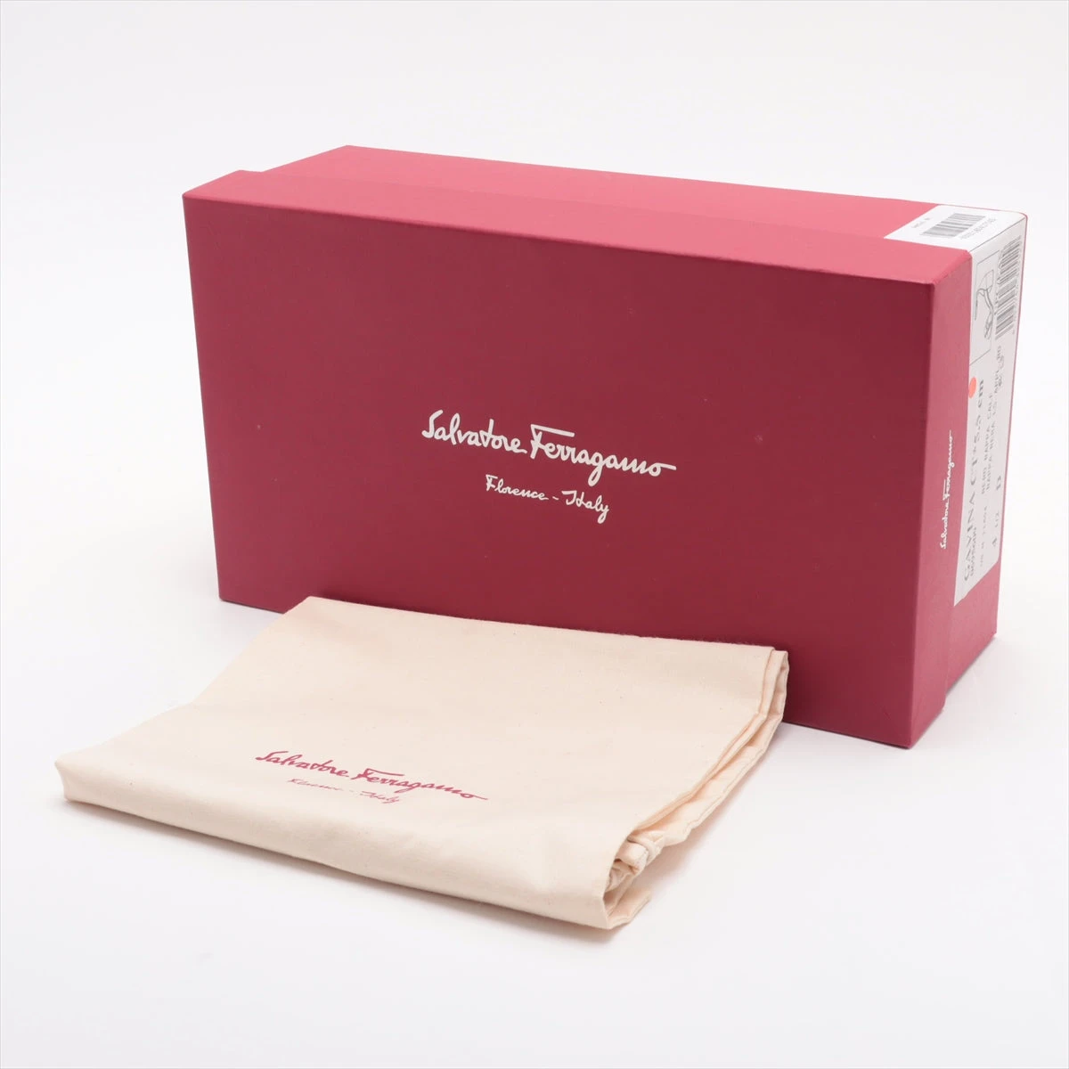穢すもの、ウラモグ　英語版 ２枚セット Salvatore Ferragamo（サルバトーレフェラガモ）クラッチバッグ