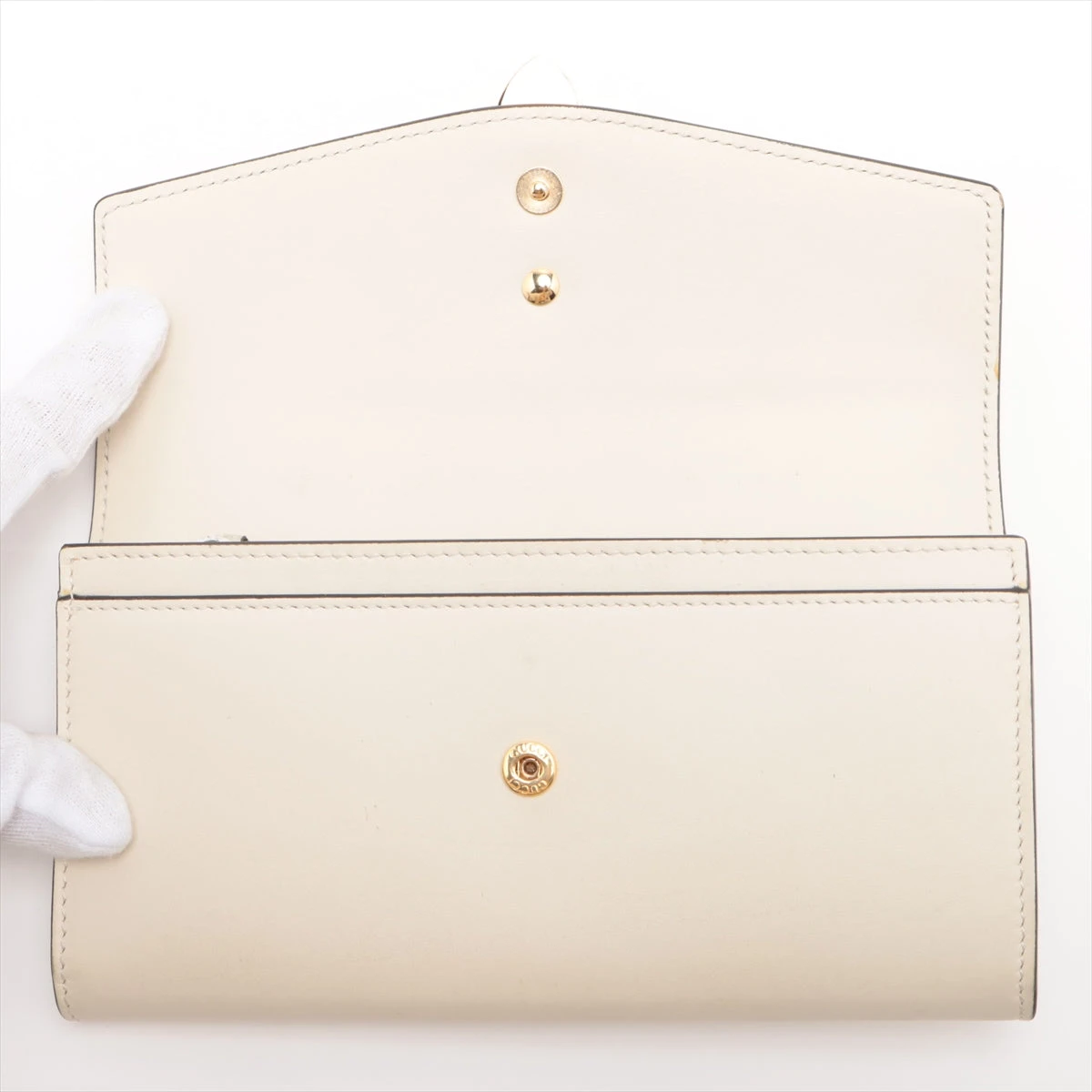 グッチ シルヴィ 476084 レザー 財布 ホワイト SU022735｜中古