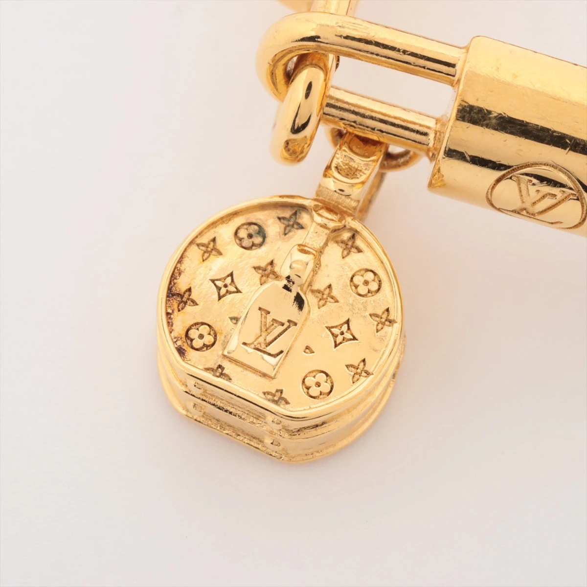 LOUIS VUITTON ブレスレット　トリビュート VUITTON VUITTONルイヴィトン ブレスレット・IVトリビュート