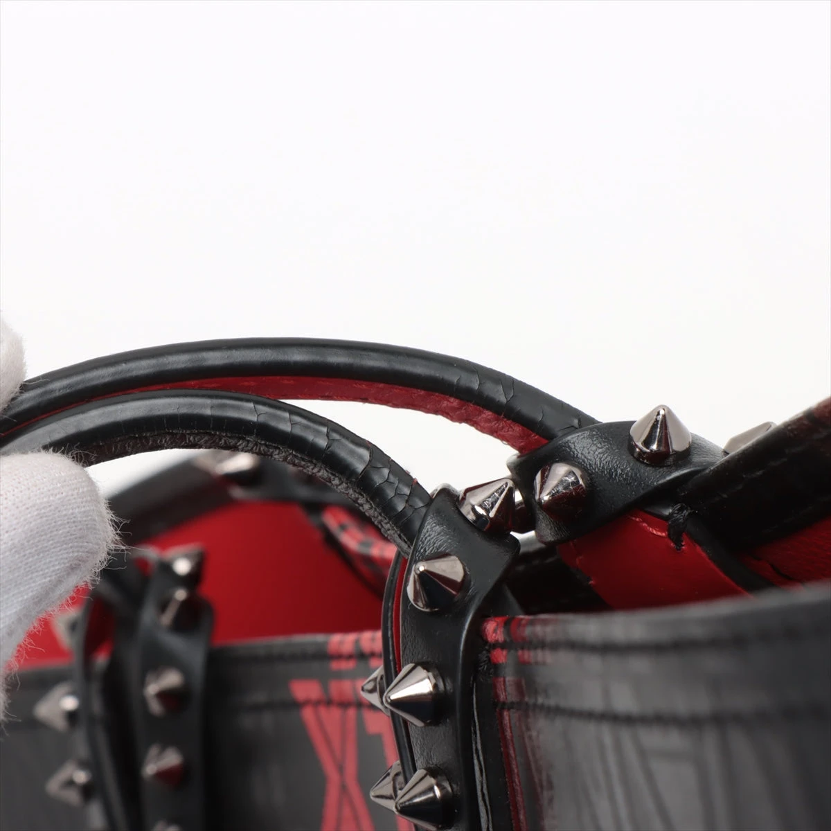 クリスチャンルブタン スパイクスタッズ カバタ レザー×ラバー トート