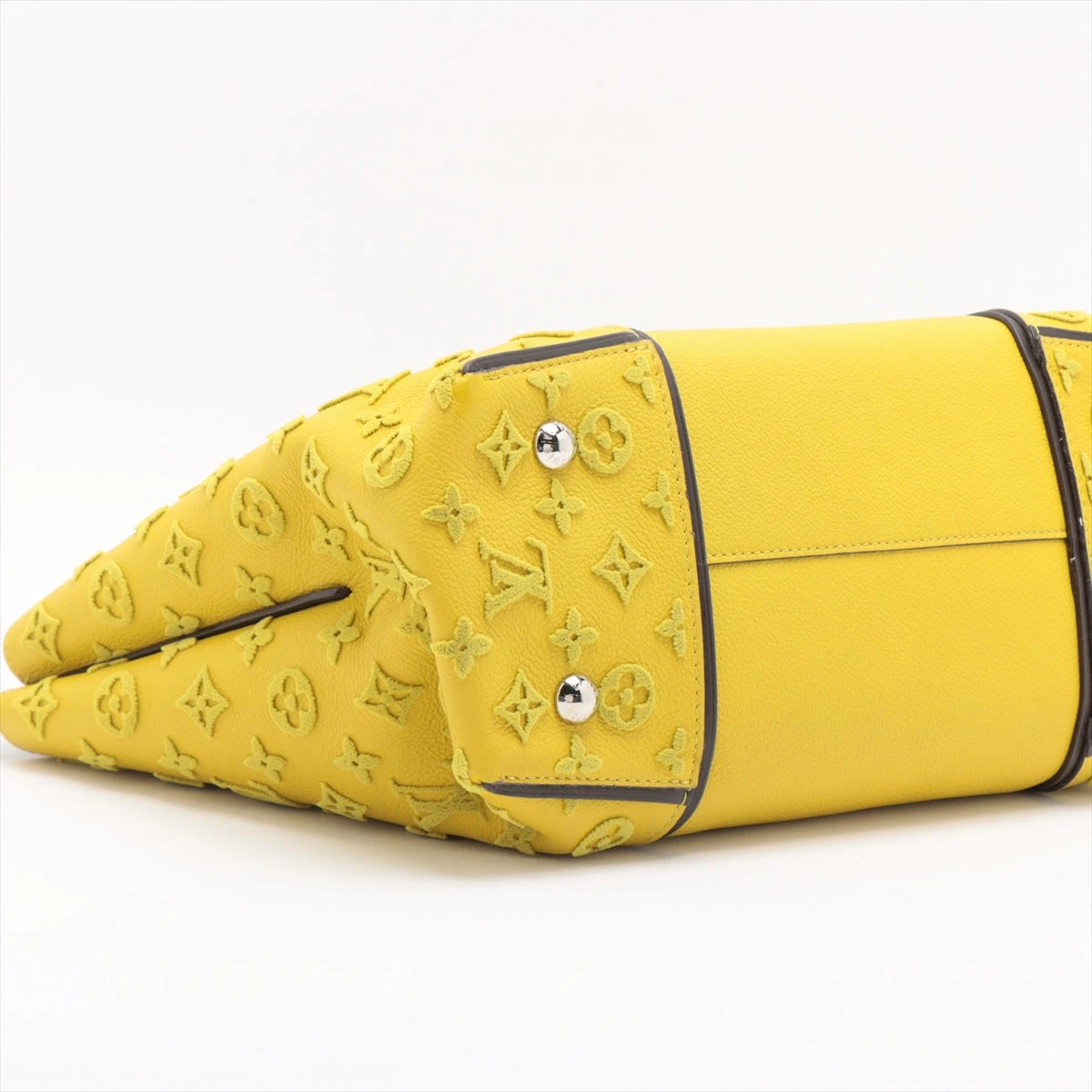 ルイヴィトン トートバッグ ヴェルール トートW PM モノグラム 黄色 レザー ヴィトン モノグラムヴェルール トートW PM M94337 A2458746｜中古