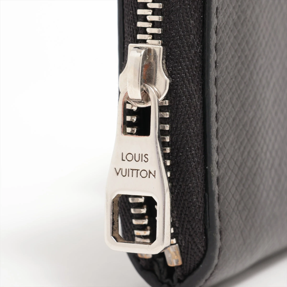 ヴィトン タイガ ジッピーコインパース コンパクト 財布 M32832 LOUIS VUITTON ルイヴィトン 財布 メンズ ミニ財布 小銭入れ