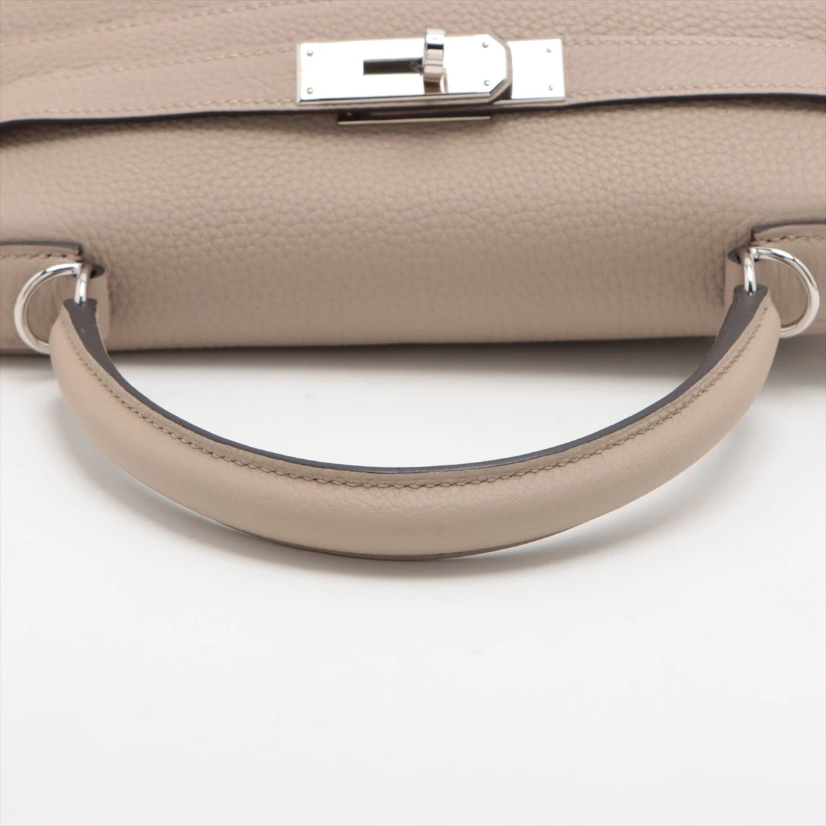 エルメス ケリー28 トリヨンクレマンス トレンチ シルバー金具 C