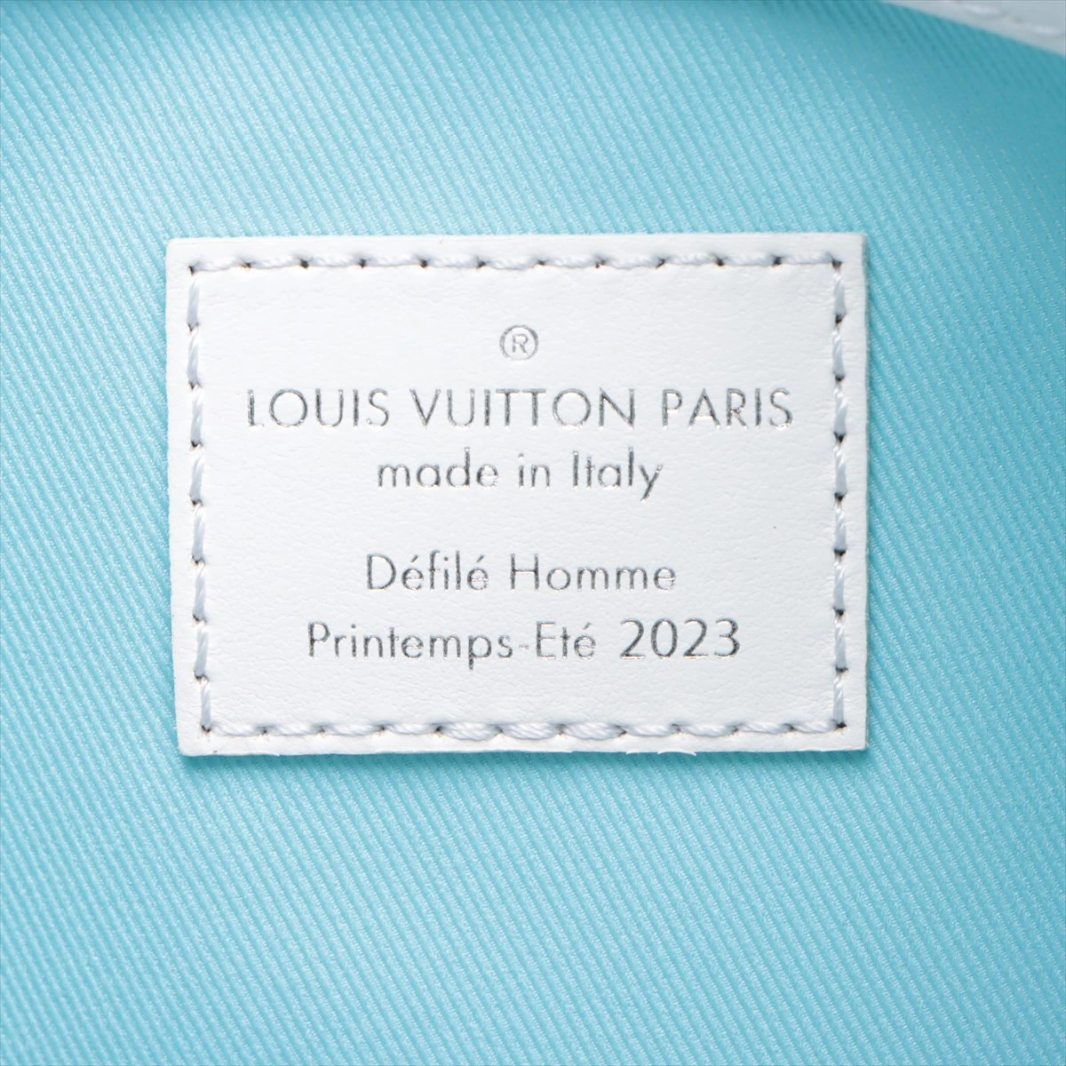 ヴィトン モノグラム コミック キーポル バンドリエール50 M21863