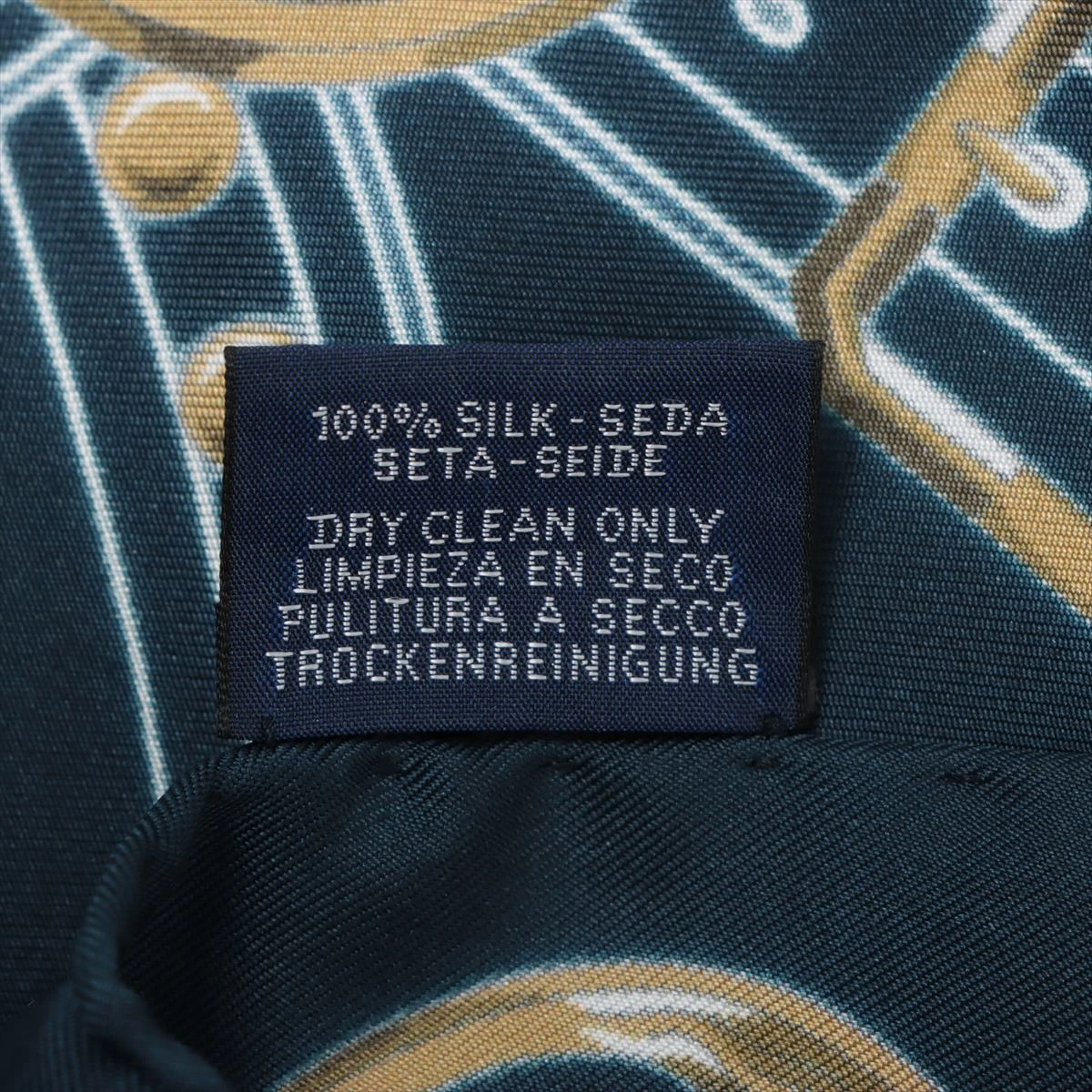 ⭐️美品⭐️ エルメス グラントゥラララ ツイリースカーフ ネイビー エルメス ツイリーマフラー ECHARPE DE SOIE Grand Tralala