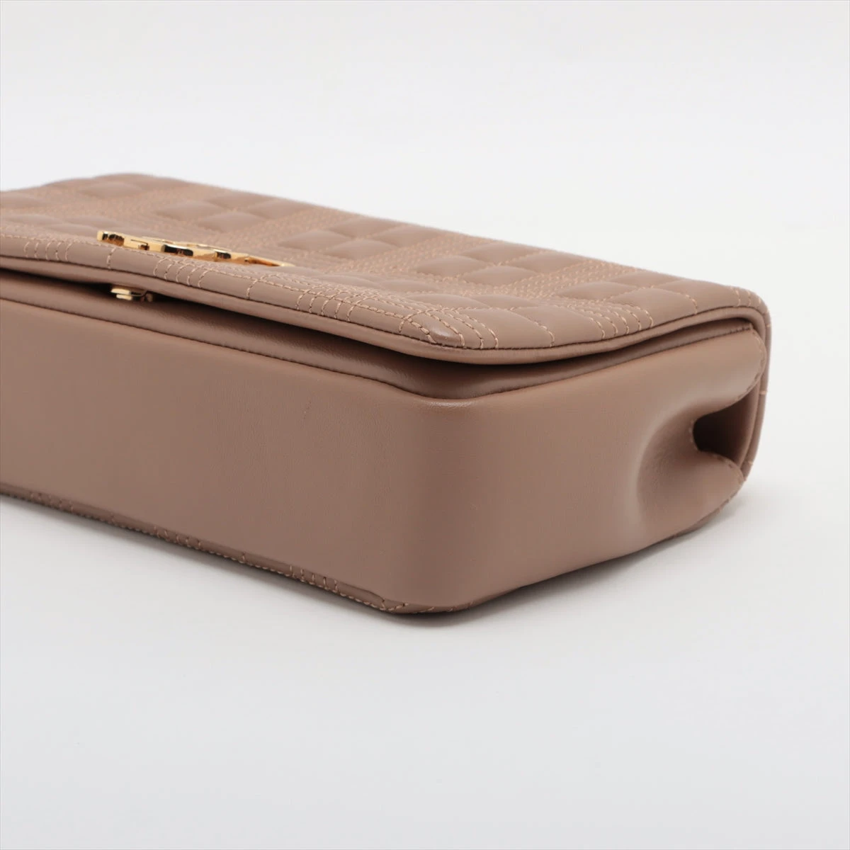 【未使用級】バーバリー TB ローラ レザー チェーンショルダーバッグ ベージュ 未使用級】バーバリー TB ローラ レザー チェーンショルダーバッグ