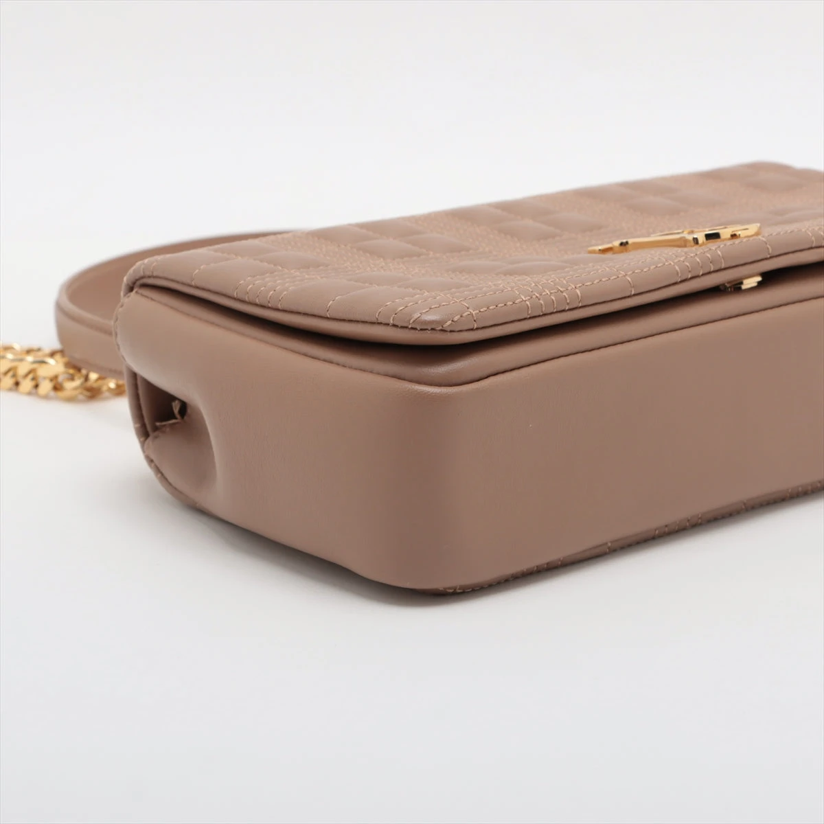 バーバリー TB ローラ レザー チェーンショルダーバッグ