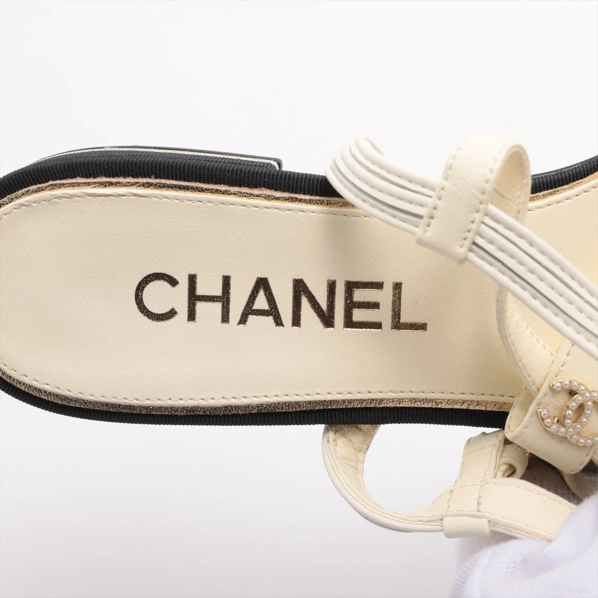 上品なデザイン♪【CHANEL】パール レザー サンダル 新作】CHANEL/シャネル サンダル ミュール レザー すぐ履ける