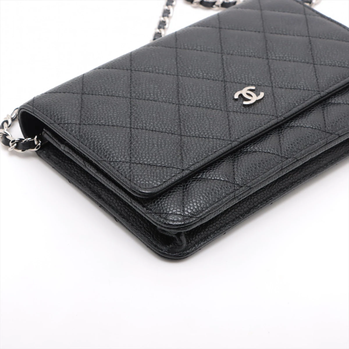 シャネル マトラッセ キャビアスキン チェーンウォレット