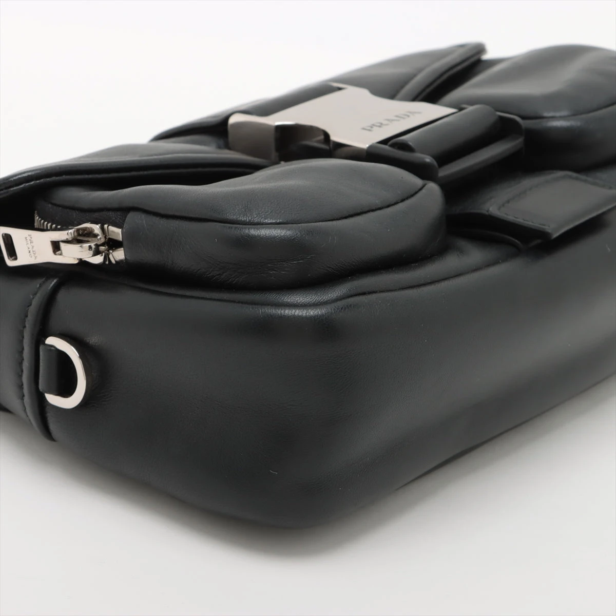 プラダ　ショルダーバッグ PRADA プラダ Re-Edition 1995 チェーン Re-Nylon ミニバッグ