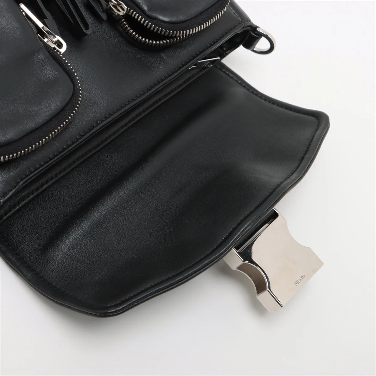 プラダ☆ナッパレザーショルダーバッグ Prada ナッパレザー ショルダーバッグ | ブラック | FARFETCH JP