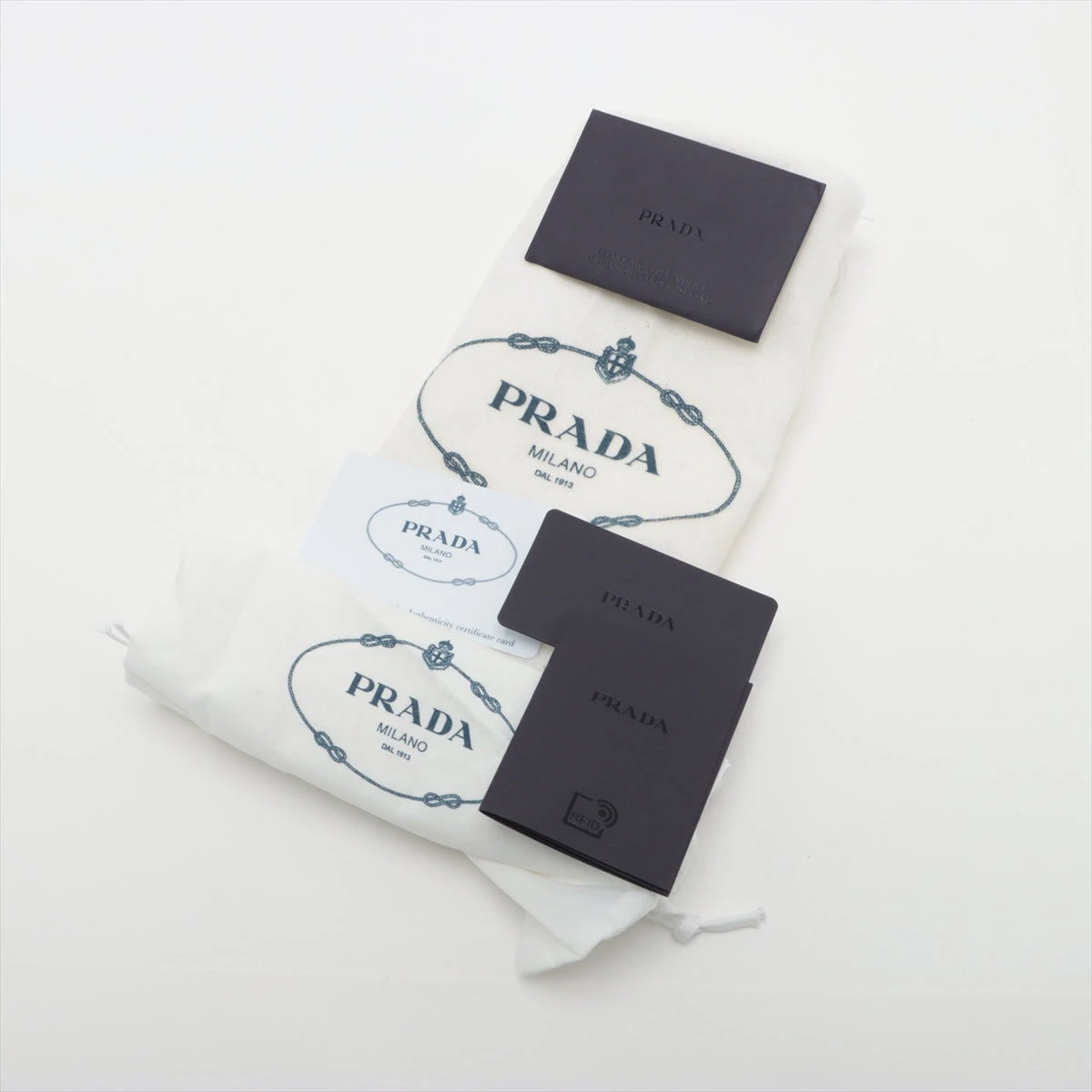 残り一点！EXPRESS便可◎ PRADA ショルダーバッグ 1BD295 プラダ ナッパ レザー ショルダーバッグ ブラック 1BD295