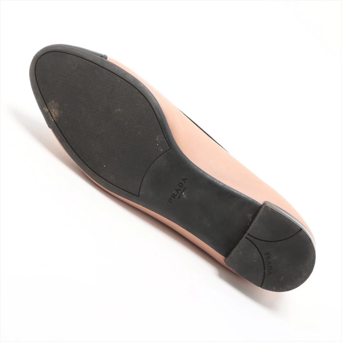 【8/4迄大幅セール】プラダ　パンプス　37 1/2 プラダ レザー×パテント フラットパンプス 37 1/2 レディース