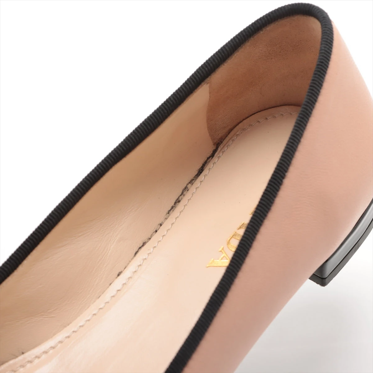 【8/4迄大幅セール】プラダ　パンプス　37 1/2 プラダ レザー×パテント フラットパンプス 37 1/2 レディース