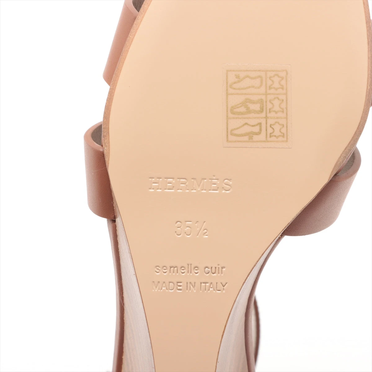 エルメス　レジェンド　サンダル　35 1/2 Legend sandal | Hermès USA