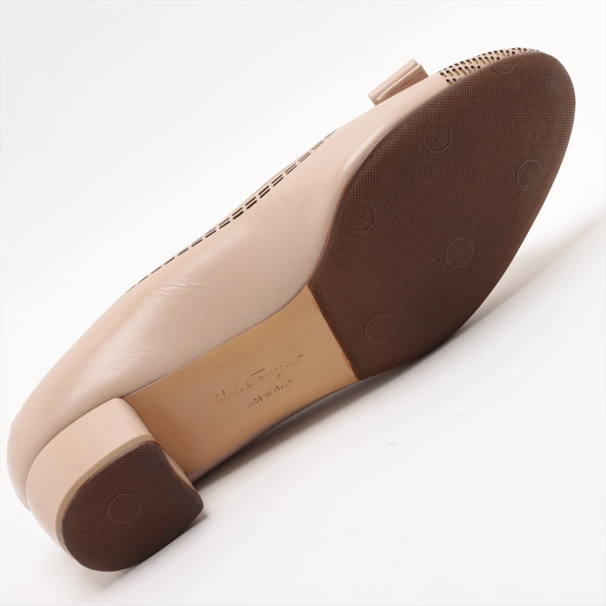 フェラガモ　パンプス7 1/2 中古】フェラガモ パンプス 7 1/2(25cm) | その他 | By You 中古