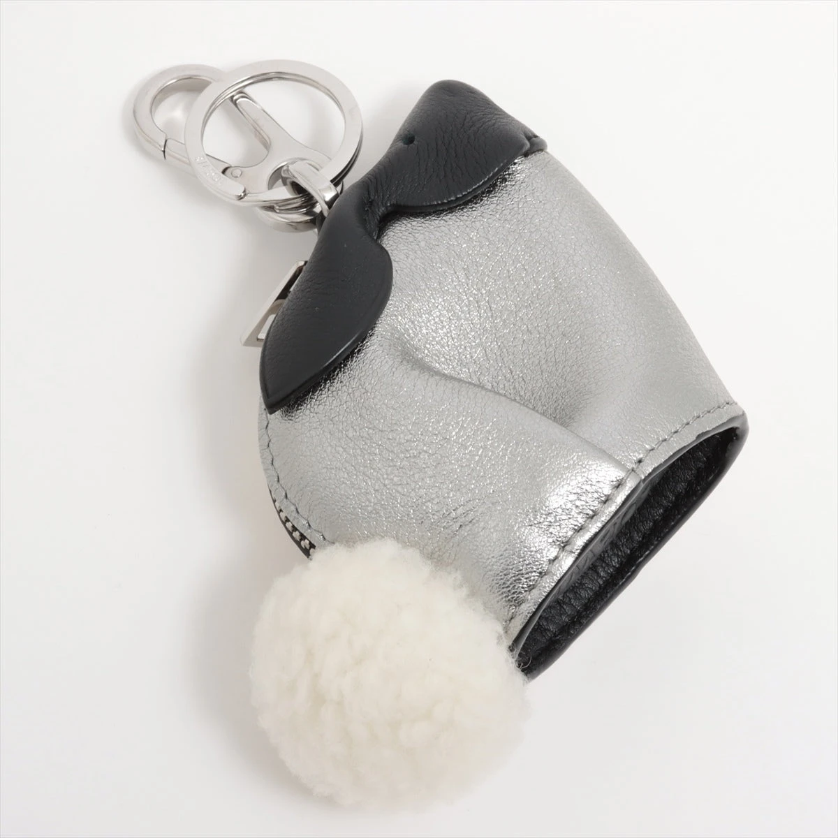 ★未使用　ロエベ　LOEWE レザーチャーム　希少 希少 LOEWE ロエベ チャーム カブトムシ 未使用に近い - メルカリ