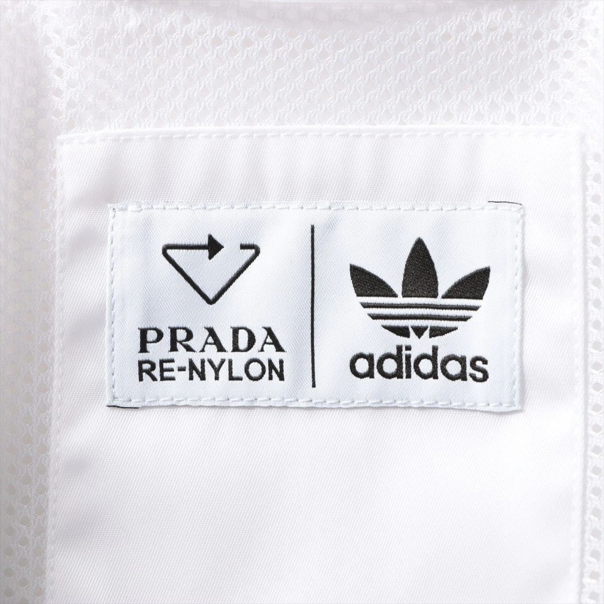 PRADA ナイロン ズボン【サイズ46 M相当】【美品】 PRADA＊Re-Nylon pants ナイロンパンツ＊送料込 (PRADA/パンツ
