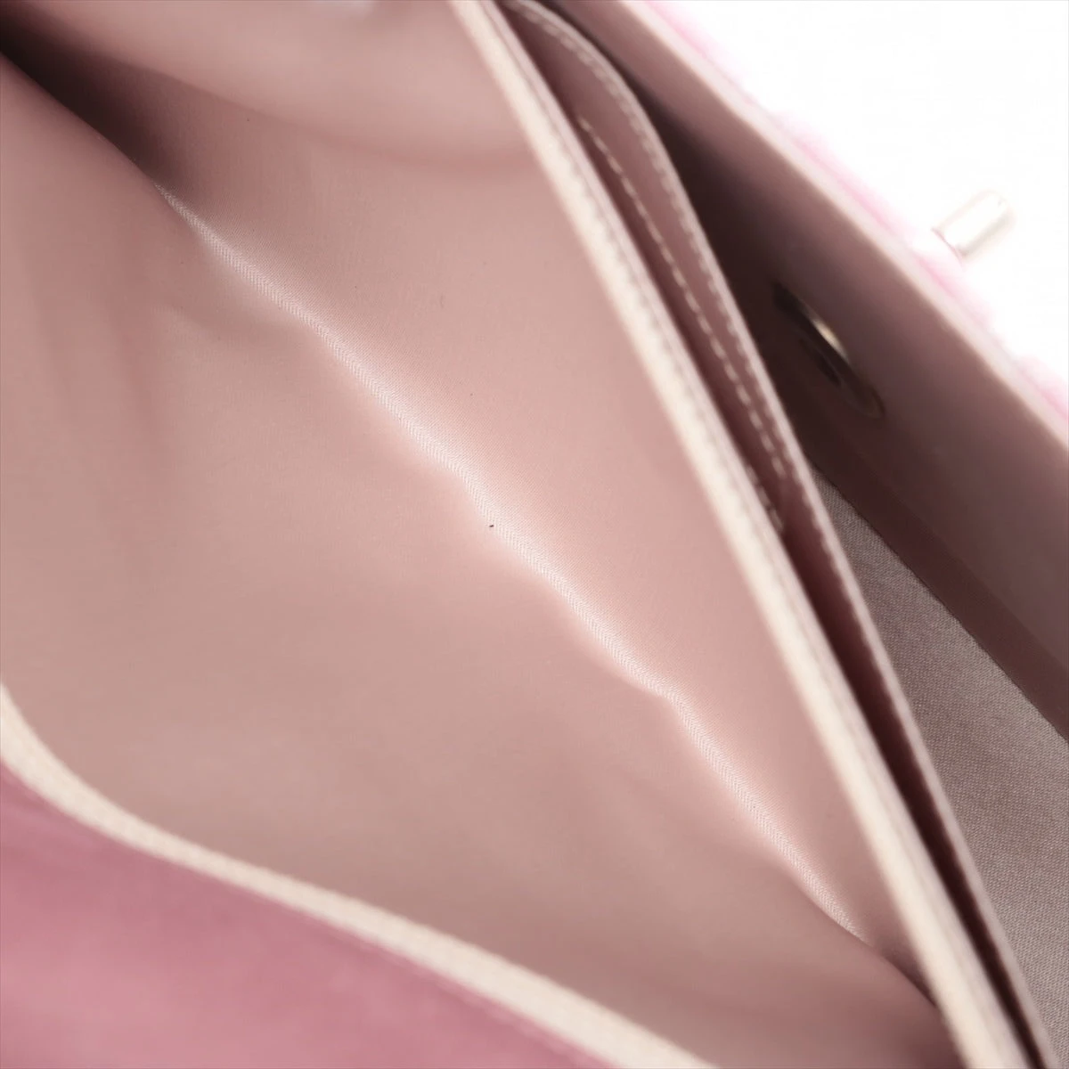 シャネル ニュートラベルライン ナイロン シングルフラップ ダブル