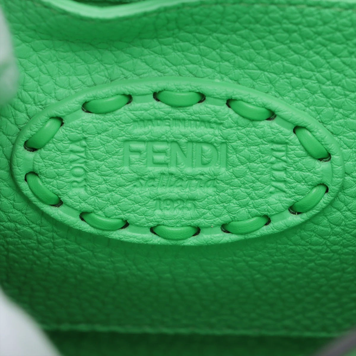 【FENDI】フェンディ ピーカブー ソフト スモール グリーン ピーカブー ソフト スモール レザー グリーン | Fendi