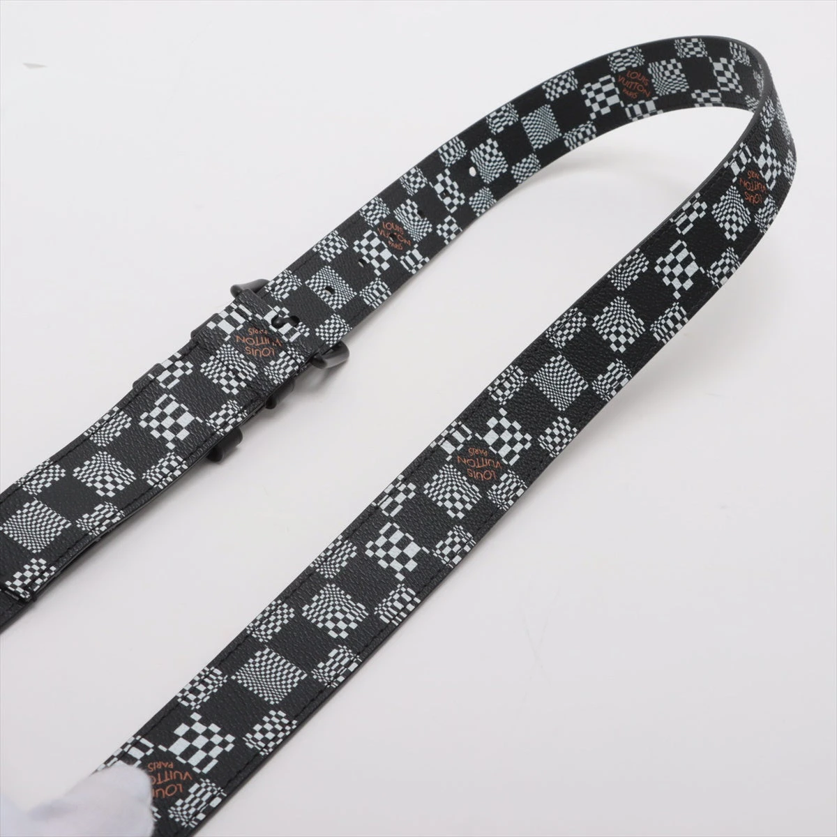 ヴィトン ダミエ ディストーテッド シティキーポル M57417 A2614345